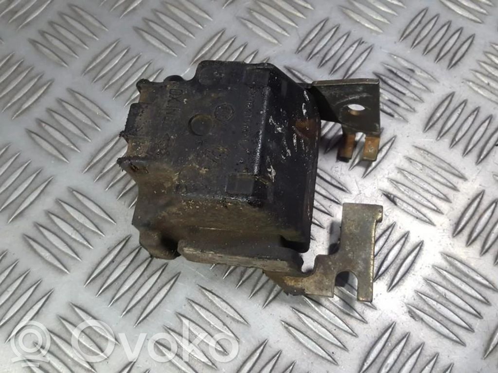 Engine mount bracket   7700416071,7700416071