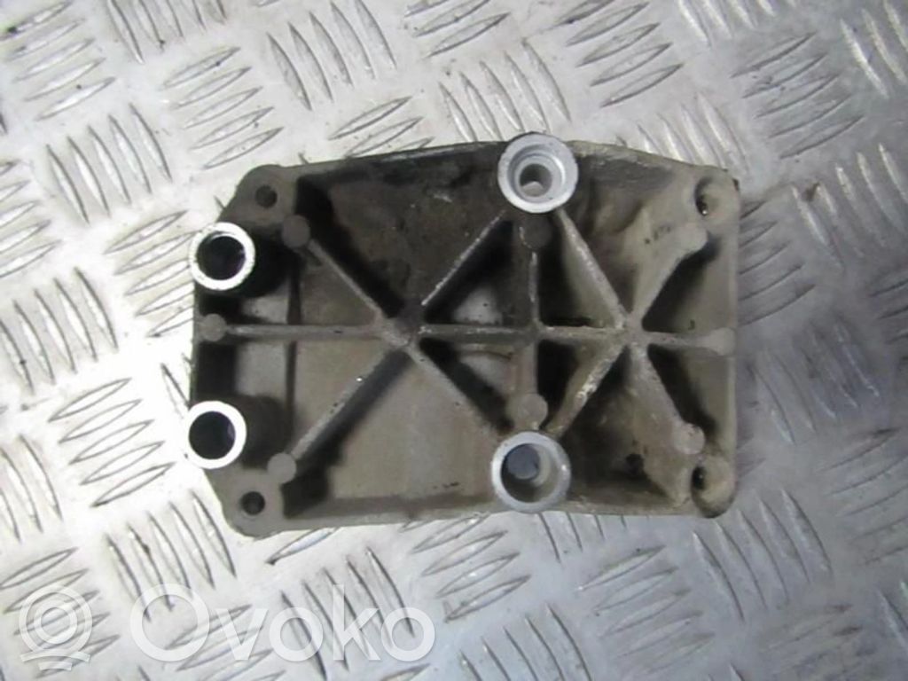 Ford Transit - Tourneo Connect Support, suspension du moteur