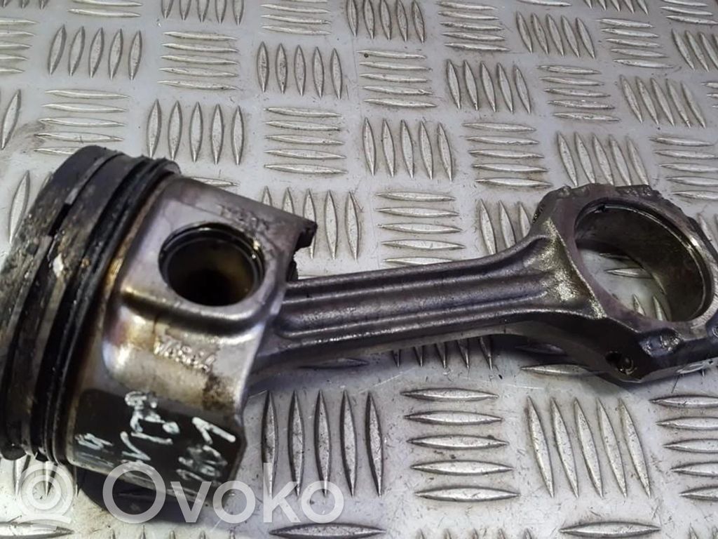 Skoda Octavia Mk1 (1U) Bielle moteur 