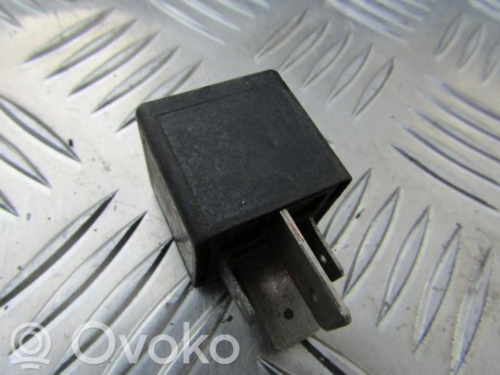 Altri relè   83BG14N089CA,V23134J4X37,83BG14N089CA,V23134J4X37,V23134J4X37