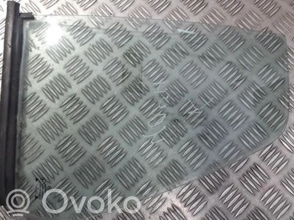 Ventanilla de ventilación de la puerta trasera