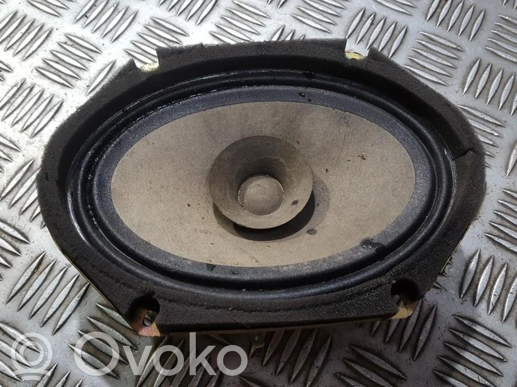 Mazda MPV Etuoven kaiutin 
