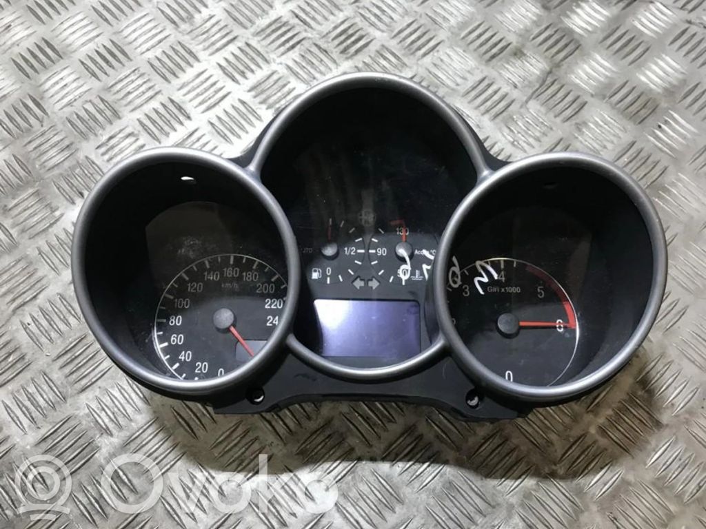 Alfa Romeo 147 Licznik / Prędkościomierz 