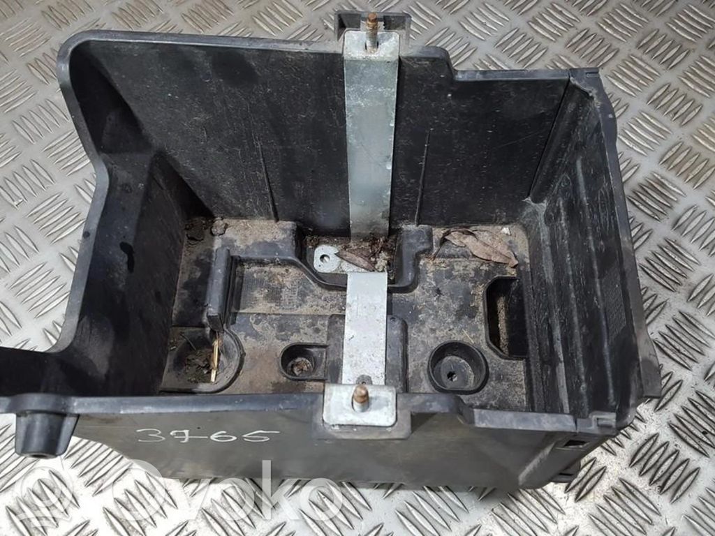 Ford Fiesta Coperchio/tappo della scatola vassoio della batteria 