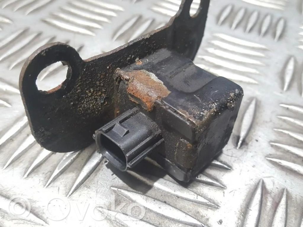 Toyota Avensis T220 Senzor impact/declanșare airbag 