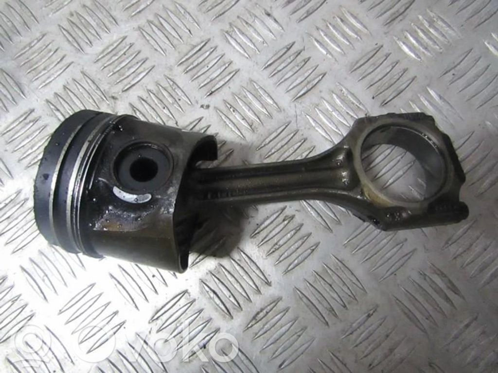 Piston avec bielle   028H,028H
