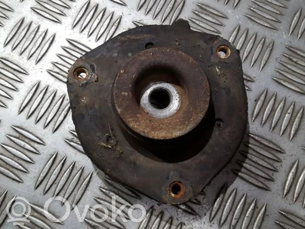 Volkswagen Golf V Supporto di montaggio della molla elicoidale 
