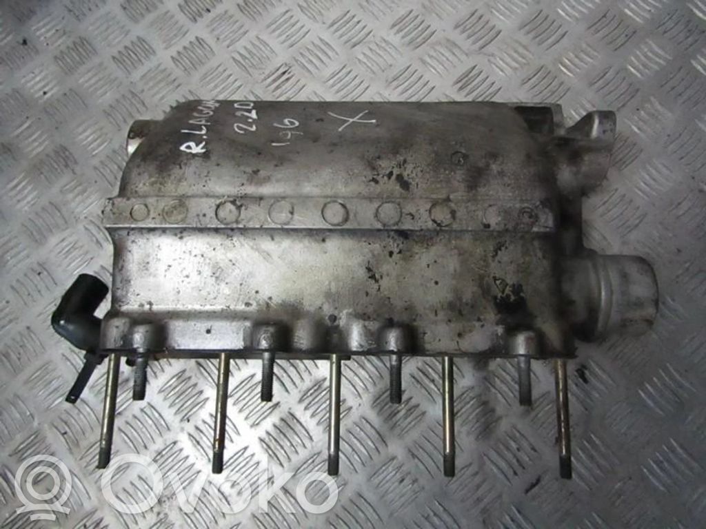 Renault Laguna I Colector de admisión 