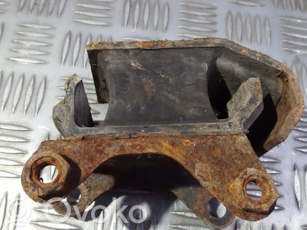 Mazda 626 Soporte de montaje del motor