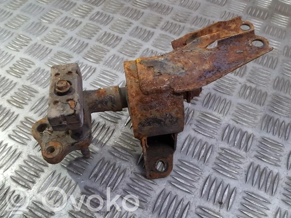 Toyota Corolla E110 Suport tampon motor 
