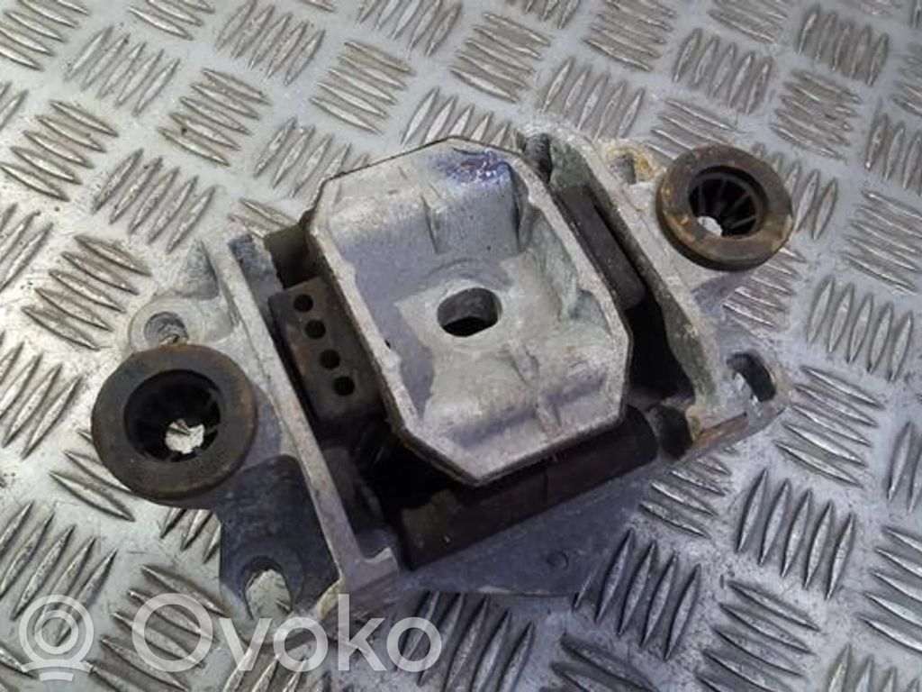 Ford Mondeo Mk III Suport tampon motor 