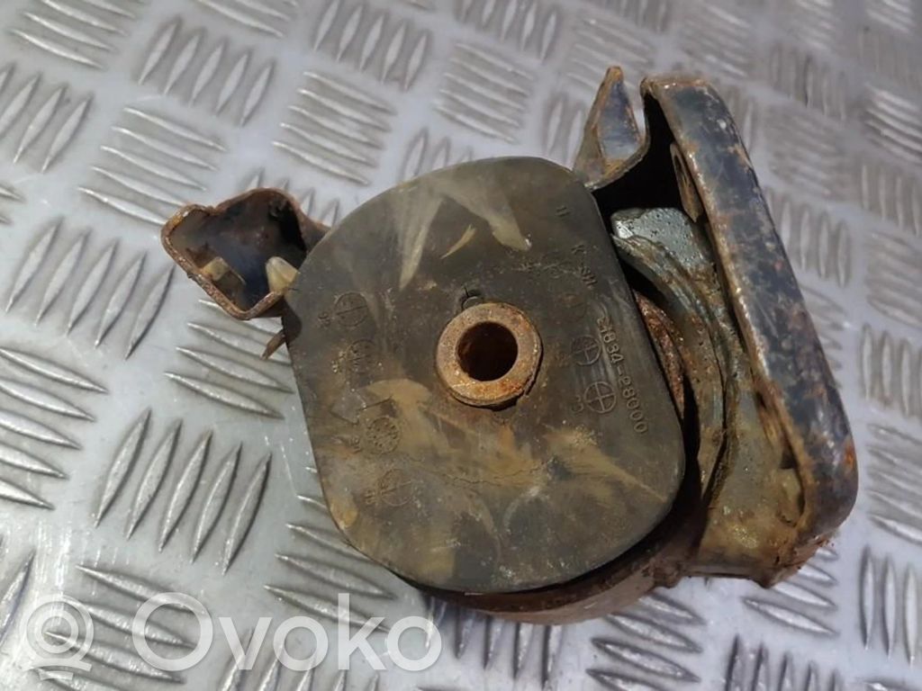 Hyundai Coupe Engine mount bracket 