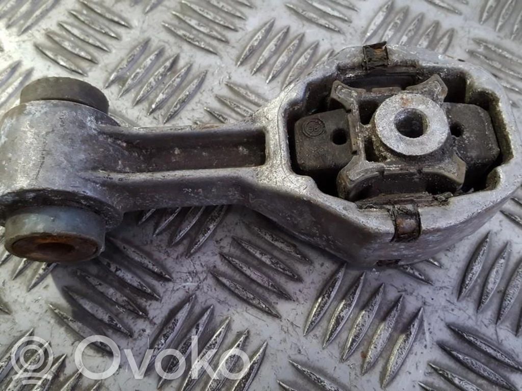Renault Laguna I Moottorin kiinnikekorvake 
