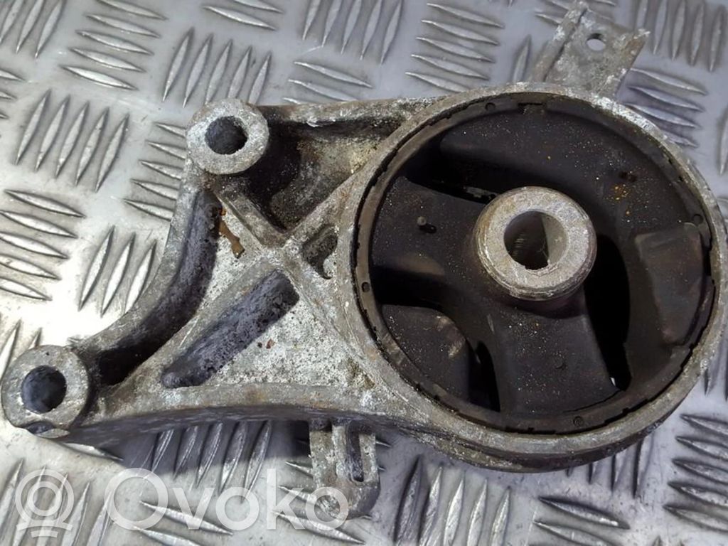 Opel Vectra C Moottorin kiinnikekorvake 