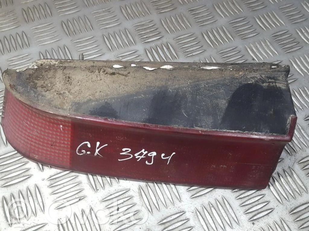 Alfa Romeo 164 Aizmugurējais lukturis virsbūvē 