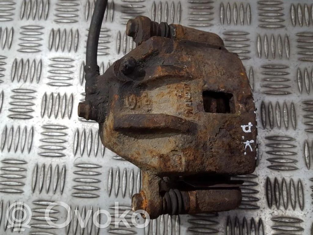 Caliper de freno delantero