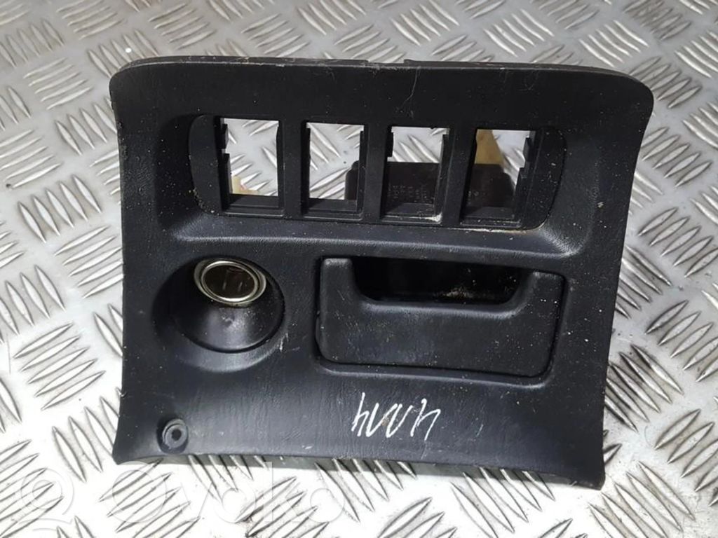 Toyota RAV 4 (XA20) Altra parte interiore 