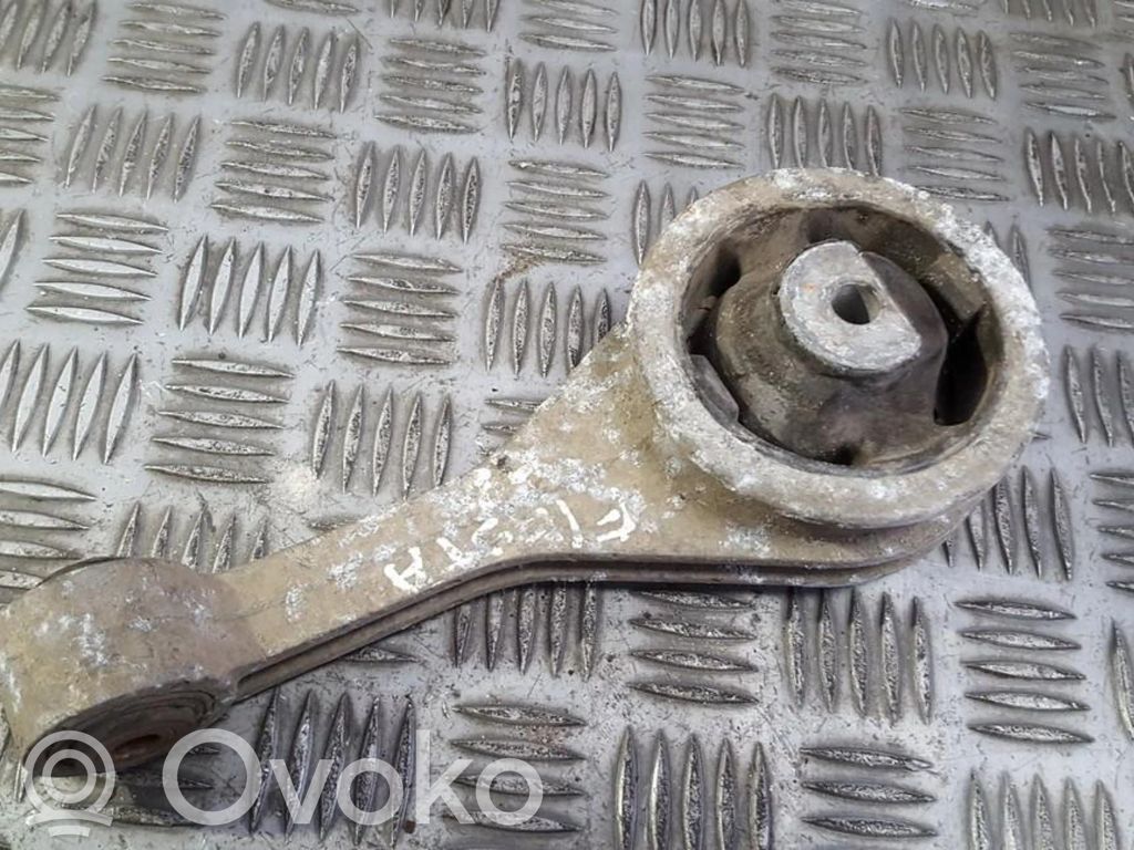 Ford Fiesta Engine mount bracket 