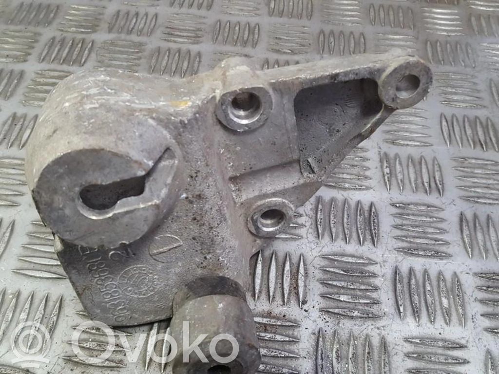 Citroen C5 Engine mounting bracket 