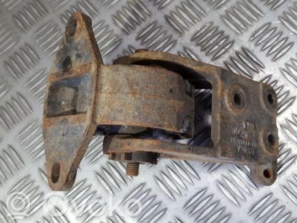 Ford Mondeo MK I Engine mount bracket 