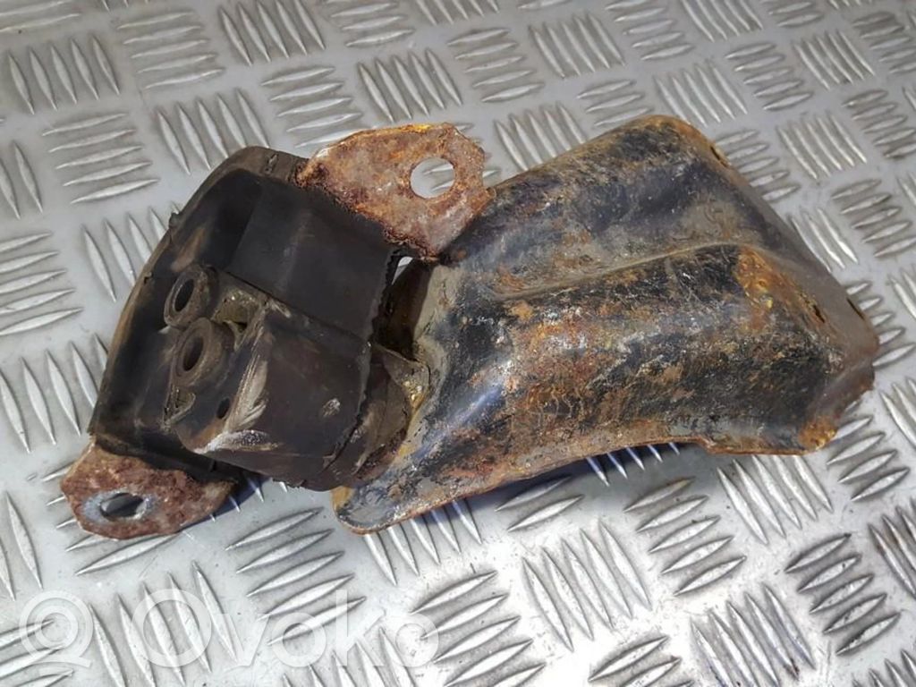 Opel Corsa B Engine mount bracket 