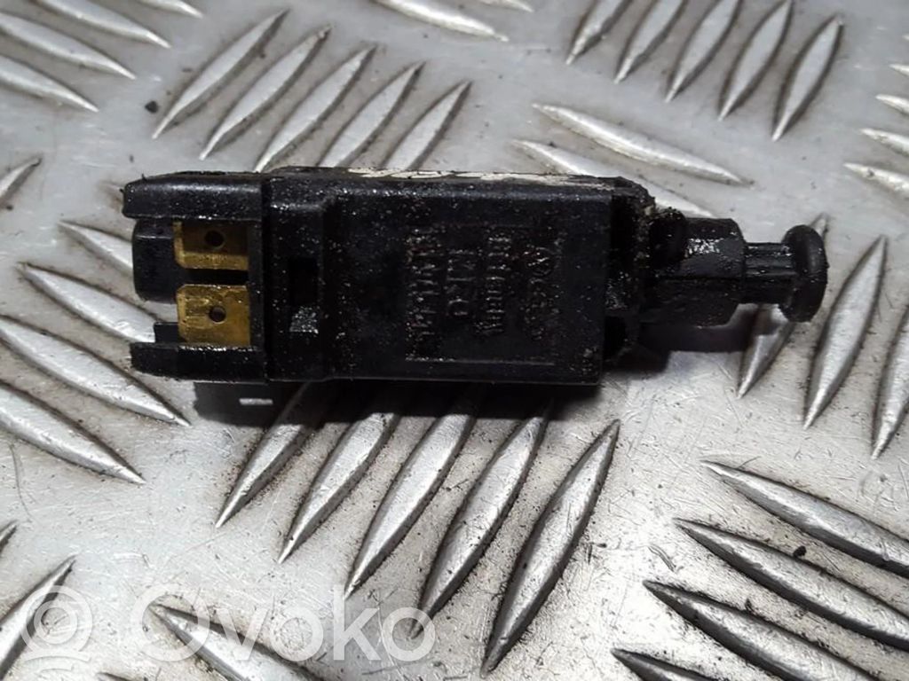 Volkswagen Golf III Interruttore del pedale del freno 