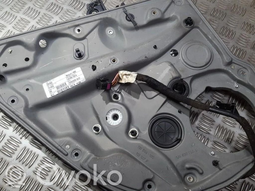 Volkswagen Golf IV Macara ușă glisantă cu motor 