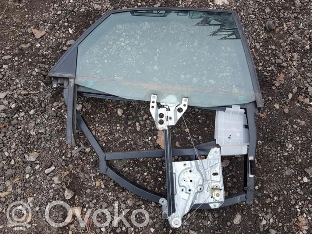 Mécanisme de lève-vitre avec moteur   8D0839400A,8D0839400A
