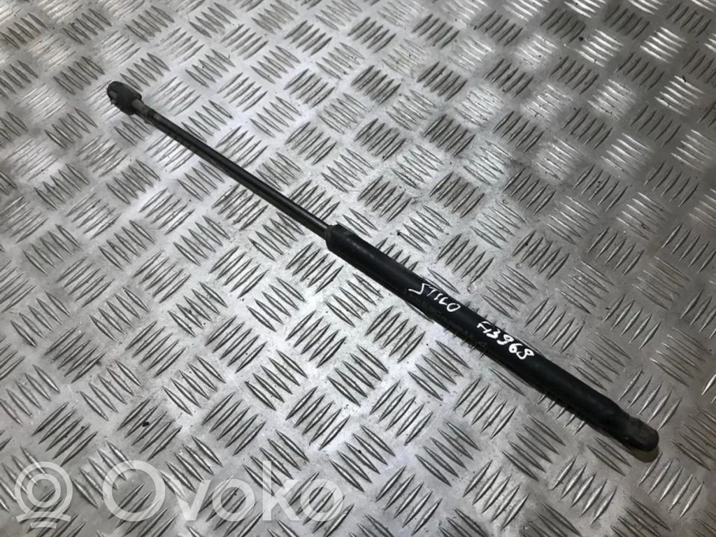Fiat Stilo Tailgate/trunk strut/damper 