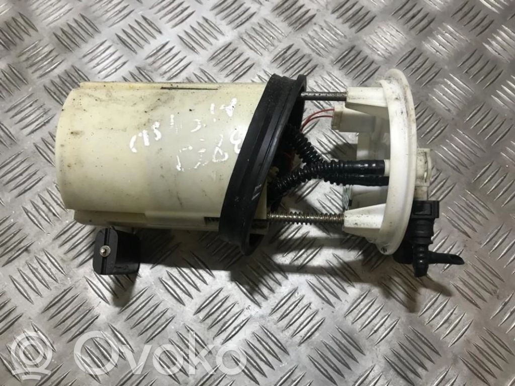 Toyota Avensis T250 Sensore di livello del carburante