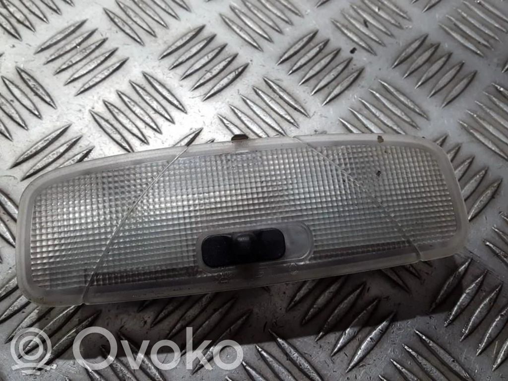 Ford Focus Takaistuimen valo 