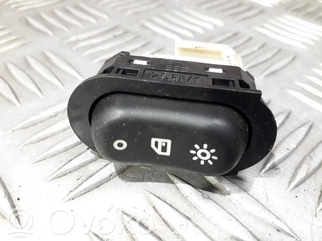 Electric window control switch   191090,191090