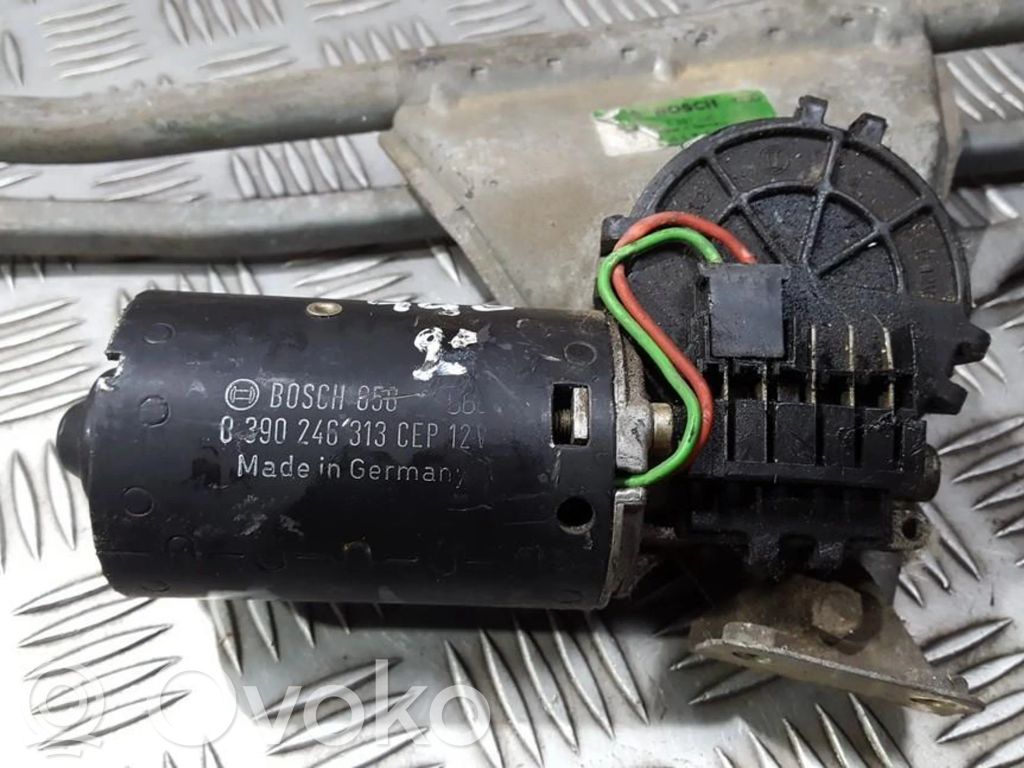 Volvo 440 Motor ștergător 