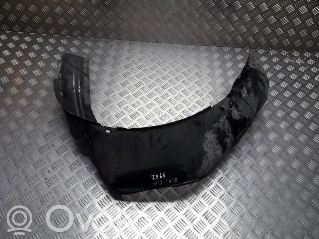 Volkswagen PASSAT B3 Nadkole przednie
