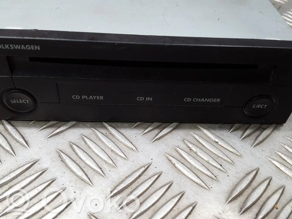 Volkswagen Golf IV CD / DVD-Wechsler 