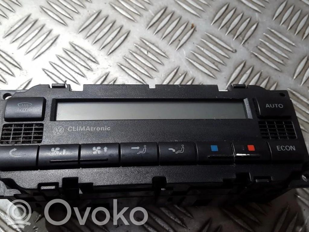 Volkswagen PASSAT B5.5 Unitate control climatizare 