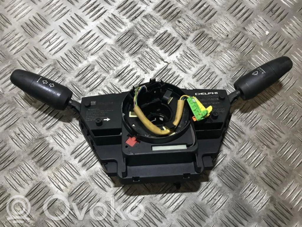 Opel Corsa D Leva/interruttore dell’indicatore di direzione e tergicristallo