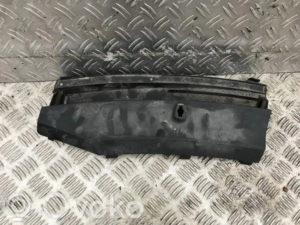 Toyota Yaris Apărătoare ștergătoare 