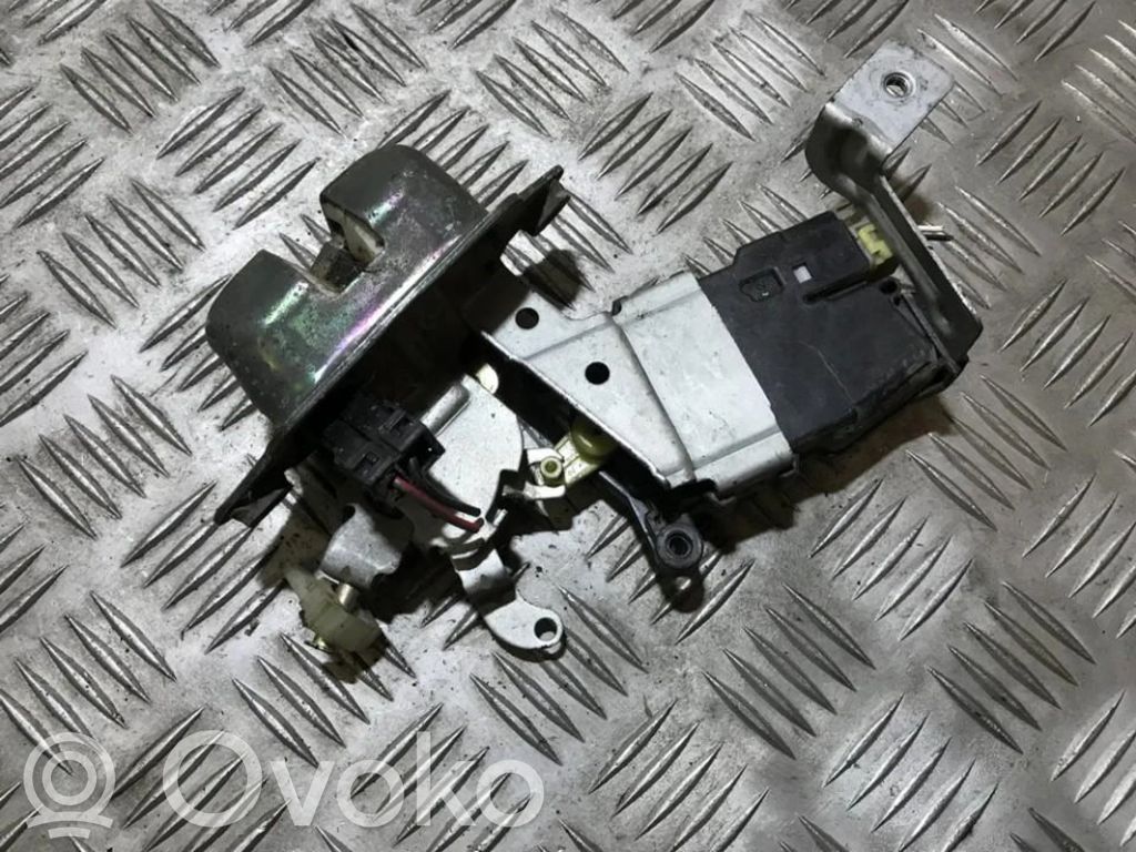 Tailgate/trunk/boot lock/catch/latch