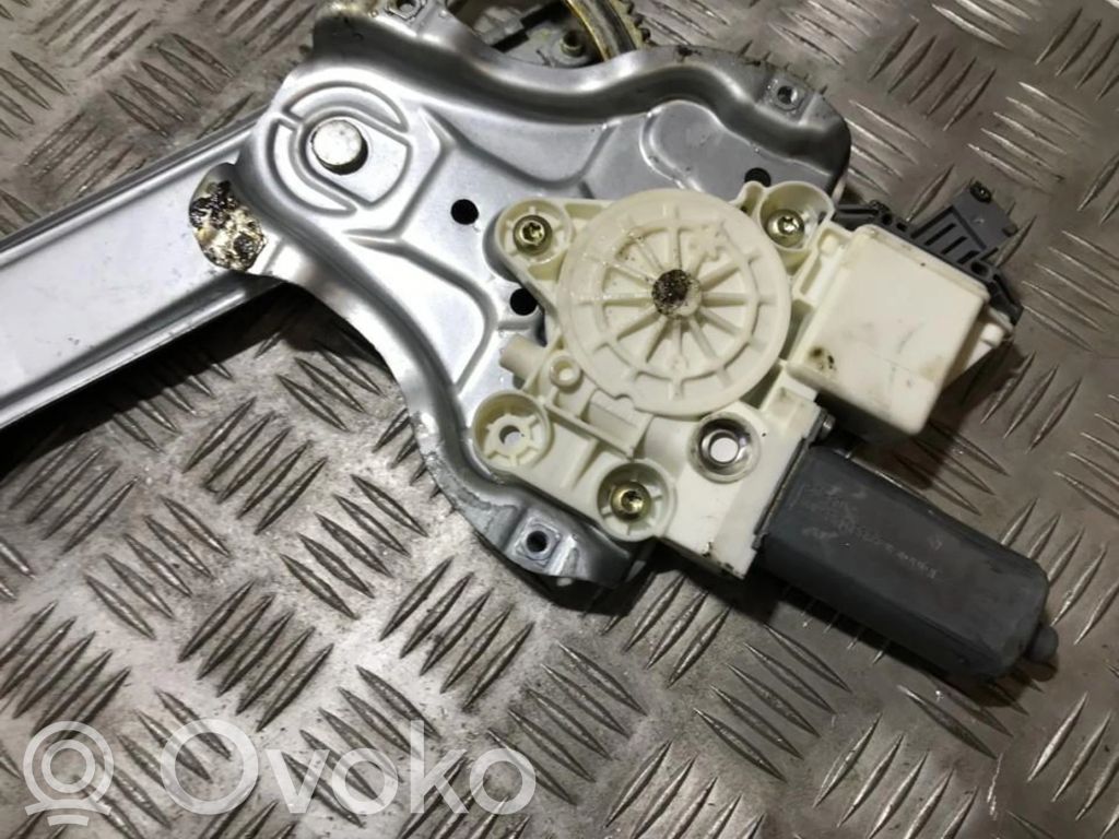 Toyota Avensis T250 Motor macara geam ușă față 