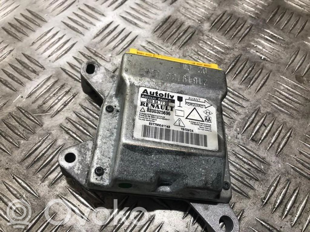 Airbag control unit/module   8200325696,216190878,216190878,8200325696