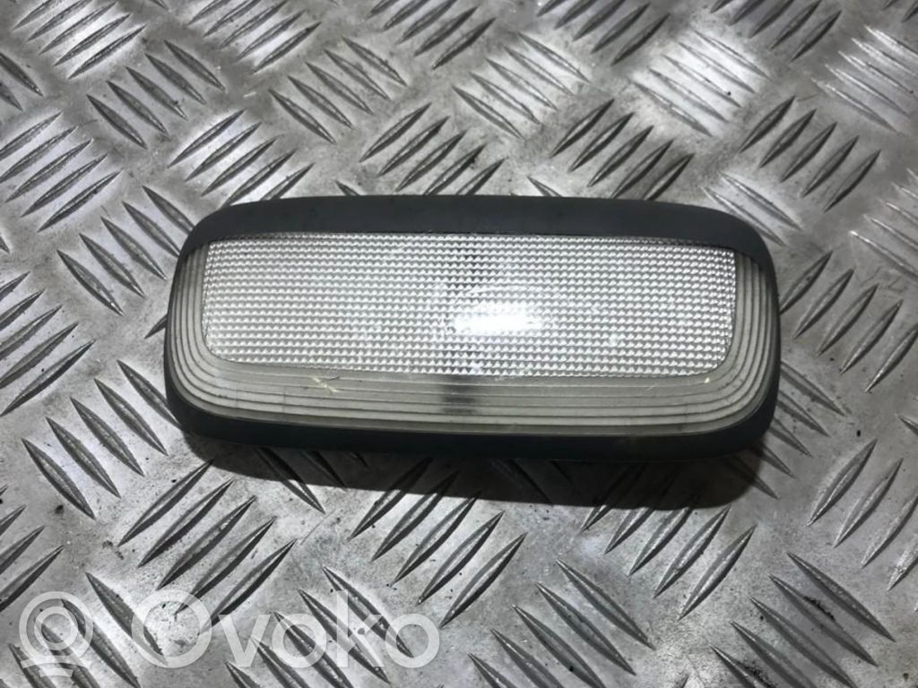 Renault Safrane Lampka podsufitki tylna 