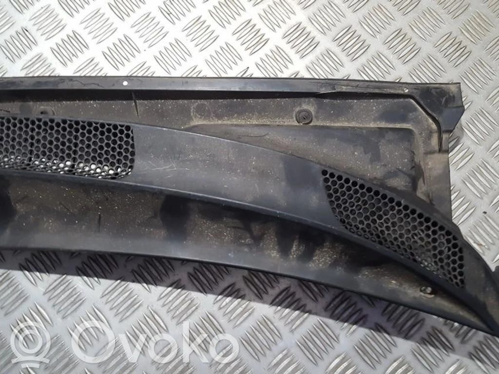 Toyota Yaris Moldura del limpia 