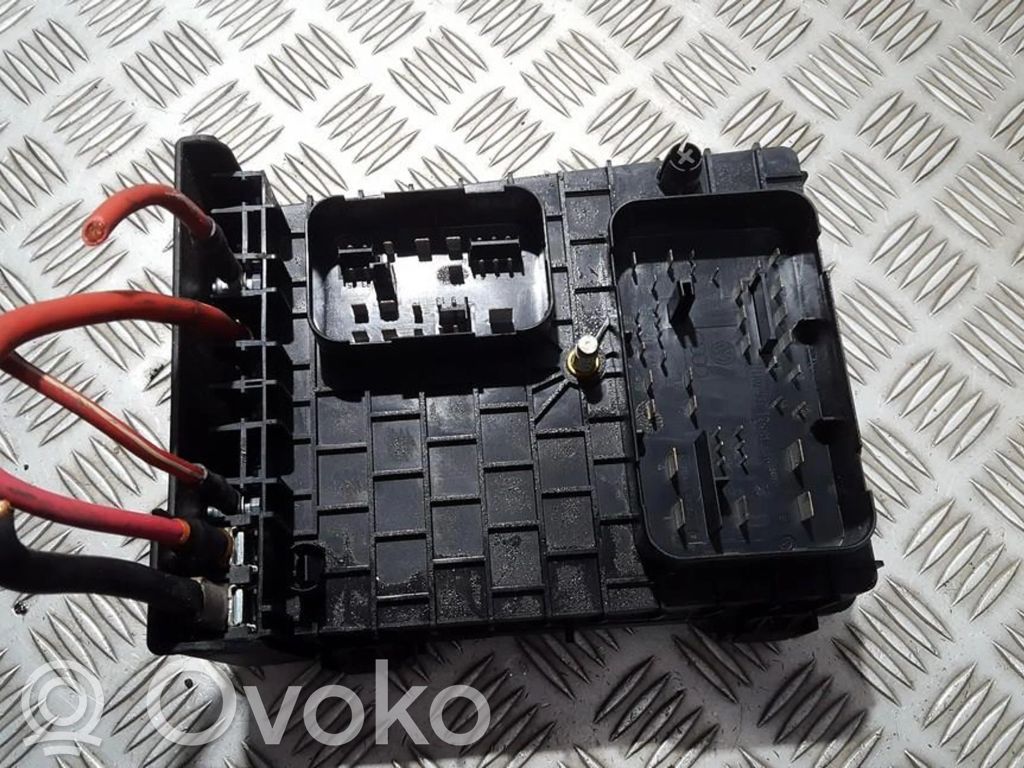 Audi A3 S3 8P Set scatola dei fusibili 