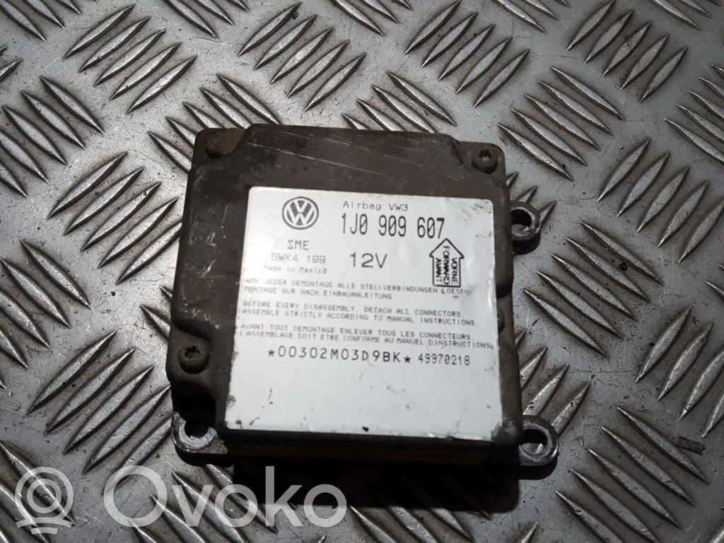 Volkswagen PASSAT B5 Centralina/modulo airbag 