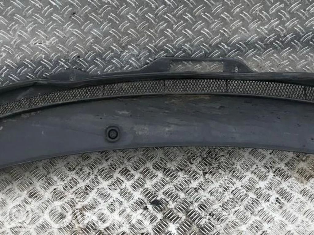 Moldura del limpia   9190000,9190000