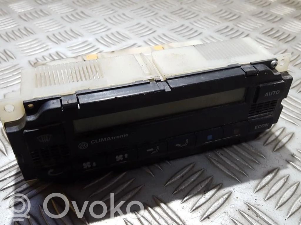 Volkswagen PASSAT B5 Unitate control climatizare 