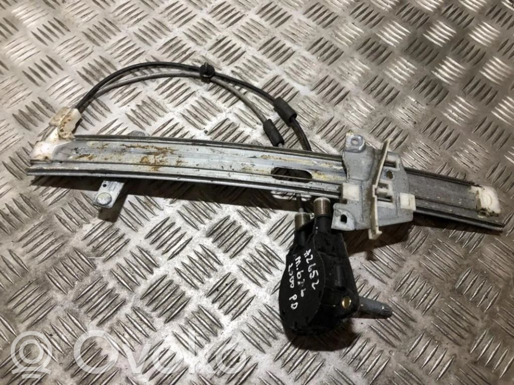 Mécanisme de lève-vitre avec moteur   6F10,6F10