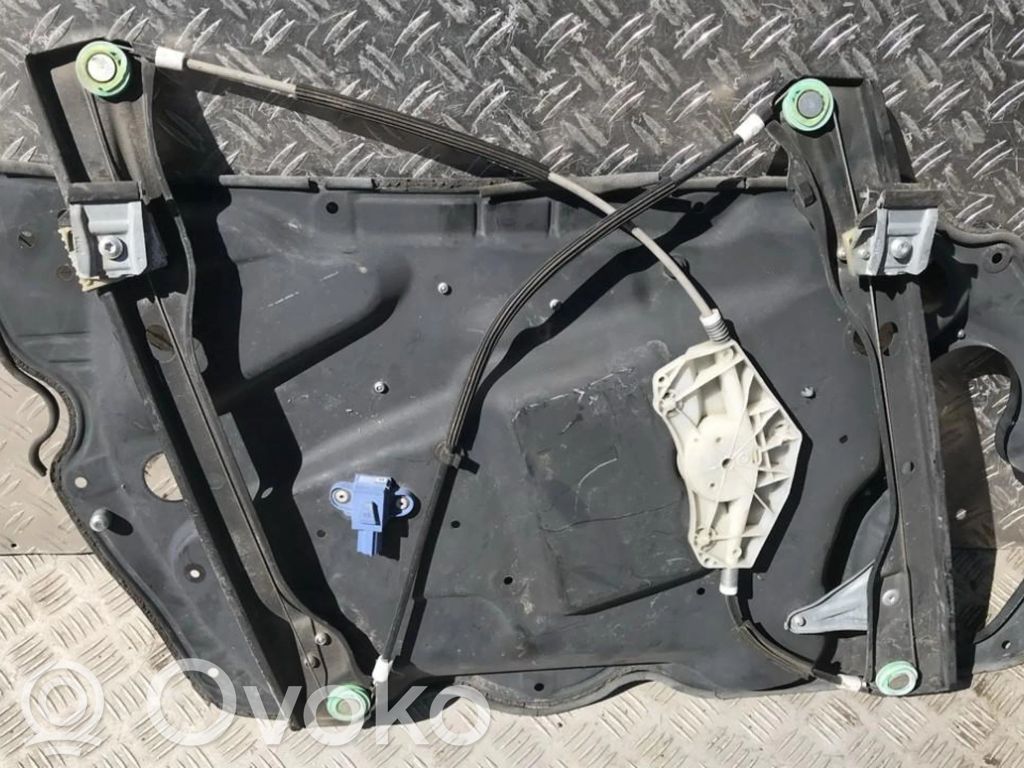 Volkswagen PASSAT B6 Elektryczny podnośnik szyby drzwi bocznych / przesuwnych 