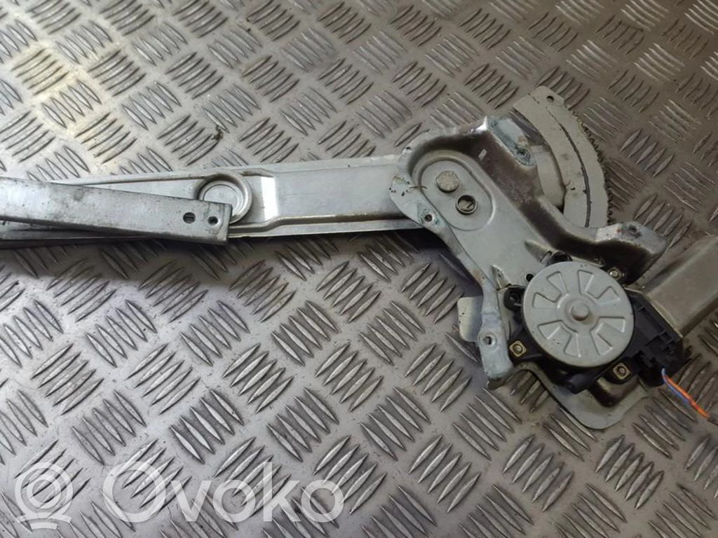 Regulador con motor de la ventanilla de la puerta corredera